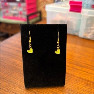 New petite cute fun Yellow Lime Gold tone Heart Earrings